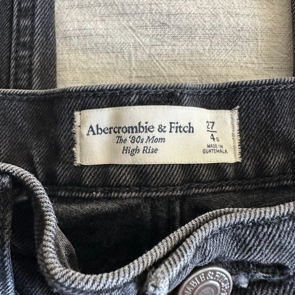 Abercrombie & Fitch Black The 80's Mom High Rise Jeans - Picture 5 of 10
